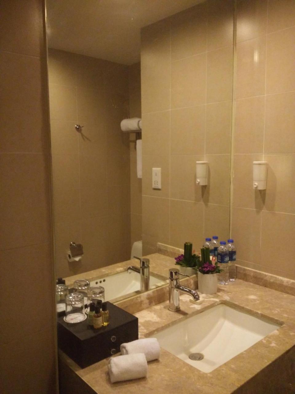 Hotel Benjoy - Jinqiao Branch 4*